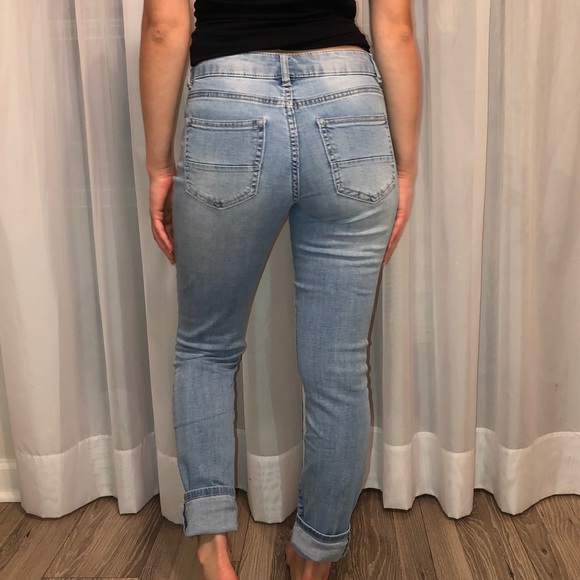Ripped Boyfriend Jeans - Picture 2 of 3